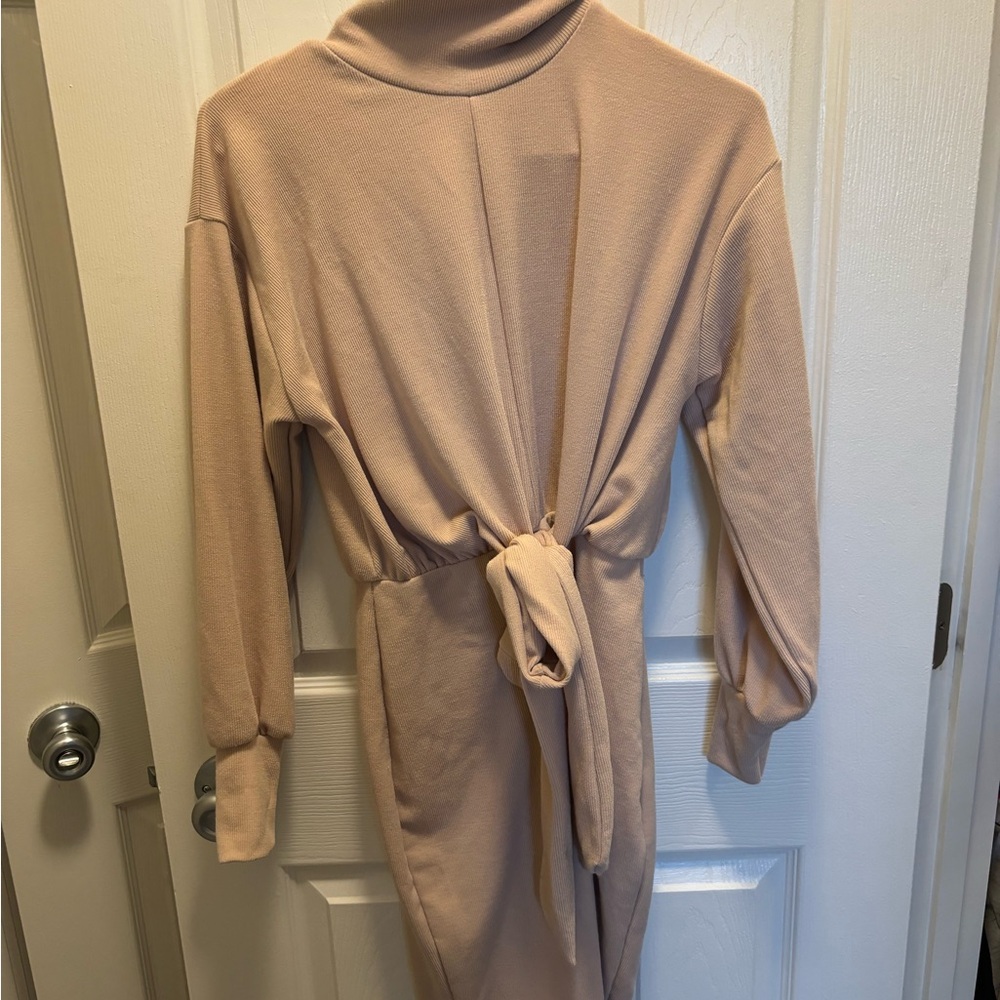 Boohoo Long Sleeve Beige Dress with Tie Back